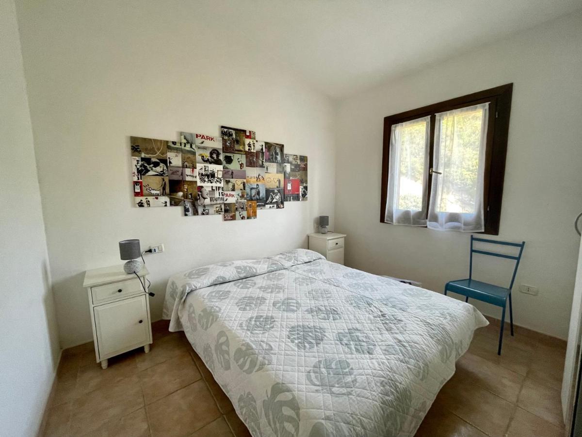 Appartamento Fronte Mare Residence Weber Ла Мадалена Екстериор снимка